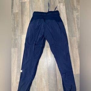 Lululemon Dance to studio cropped pants